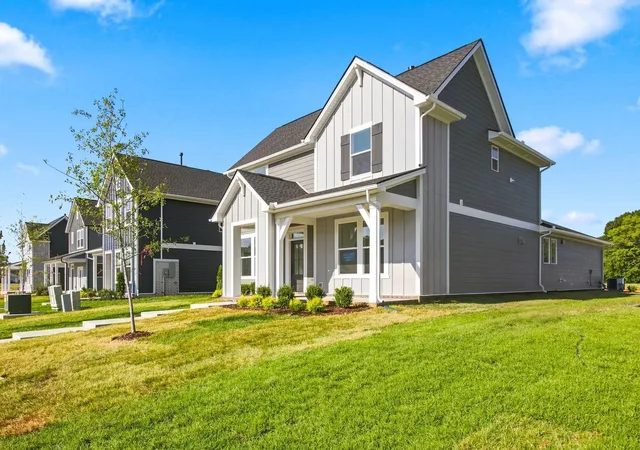 Photo 2 of Single family home for sale at 762 Caddy Xing, Columbia, TN 38401 | MLS# 3531506 | Listing updated on 2026-09-05