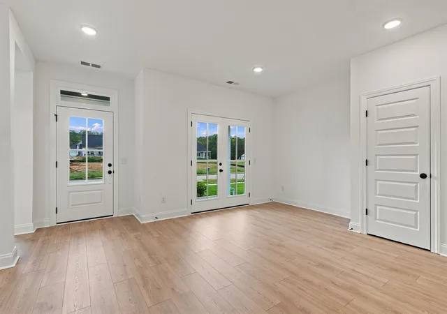 Photo 4 of Single family home for sale at 760 Caddy Xing, Columbia, TN 38401 | MLS# 3531541 | Listing updated on 2026-09-05