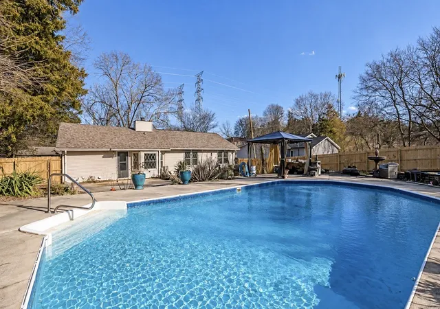 Photo 3 of Single family home for sale at 309 Slayton Dr, Madison, TN 37115 | MLS# 3547707 | Listing updated on 2026-10-20
