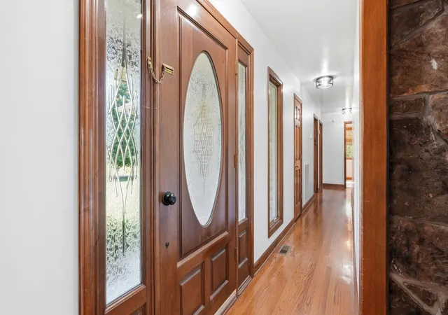 Photo 3 of Single family home for sale at 81 Oliver Ln, Pelham, TN 37366 | MLS# 3545050 | Listing updated on 2026-10-05