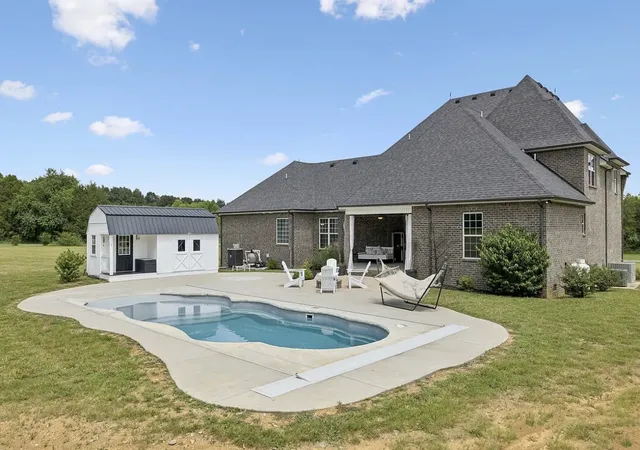 Photo 1 of Single family home for sale at 2005 Holly Grv Rd, Lascassas, TN 37085 | MLS# 3542758 | Listing updated on 2026-09-22