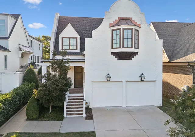 Photo 2 of Single family home for sale at 3415b Hopkins St, Nashville, TN 37215 | MLS# 3541003 | Listing updated on 2026-10-28