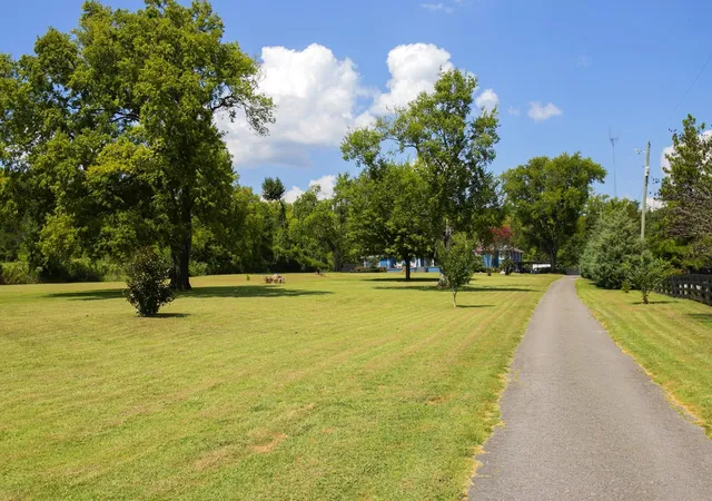 Photo 3 of Single family home for sale at 681 Brick Church Ln, Whites Creek, TN 37189 | MLS# 3531745 | Listing updated on 2026-10-05