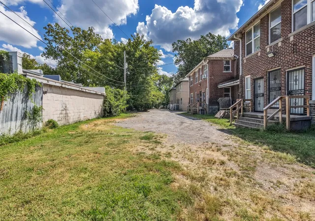 Photo 4 of Multi family home for sale at 1292 Court Ave, Memphis, TN 38104 | MLS# 3531690 | Listing updated on 2026-09-03