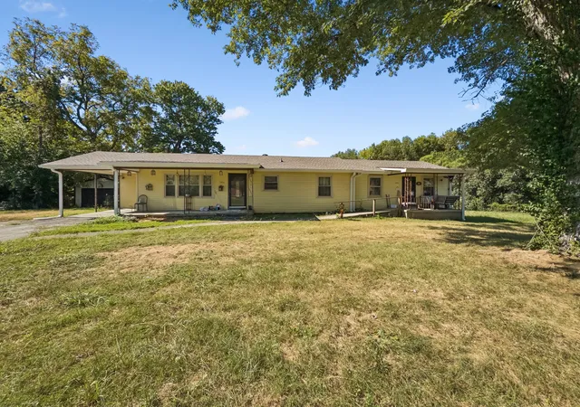 Photo 23 of Multi family home for sale at 394 Pike Hl Rd, Mc Minnville, TN 37110 | MLS# 3540372 | Listing updated on 2026-09-14
