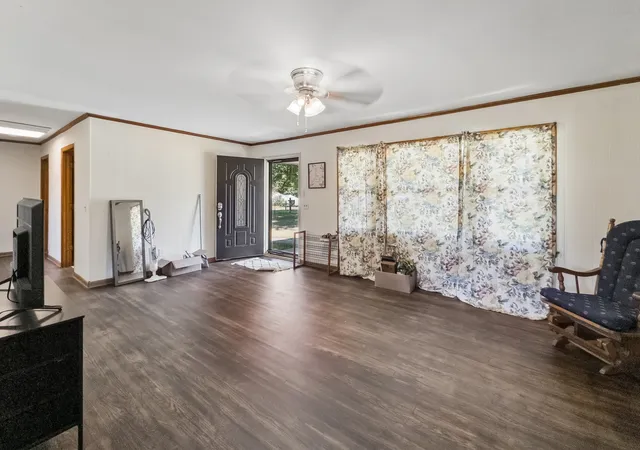 Photo 2 of Multi family home for sale at 394 Pike Hl Rd, Mc Minnville, TN 37110 | MLS# 3540372 | Listing updated on 2026-09-14