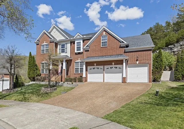 Photo 1 of Single family home for sale at 1104 Arcola Ct, Franklin, TN 37067 | MLS# 3544499 | Listing updated on 2026-09-21