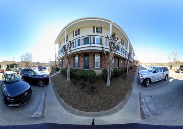 Photo 1 of Condo for sale at 900 Mountain Crk Rd, Chattanooga, TN 37405 | MLS# 3531747 | Listing updated on 2026-09-03