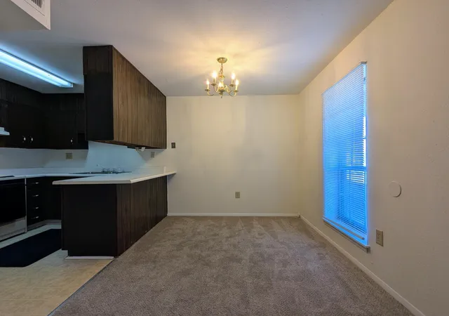 Photo 4 of Condo for sale at 900 Mountain Crk Rd, Chattanooga, TN 37405 | MLS# 3531747 | Listing updated on 2026-09-03