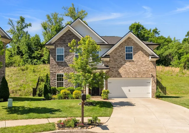 Photo 1 of Single family home for sale at 7908 Silver Oak Ct, Mount Juliet, TN 37122 | MLS# 3543222 | Listing updated on 2026-10-02