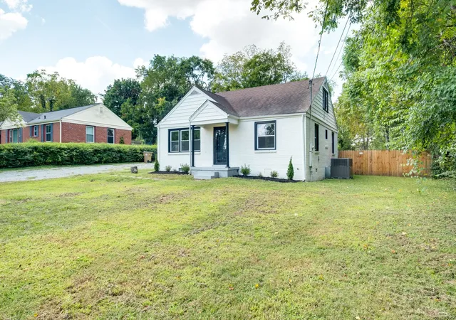 Photo 2 of Single family home for sale at 1100 Gibson Dr, Madison, TN 37115 | MLS# 3531755 | Listing updated on 2026-09-16