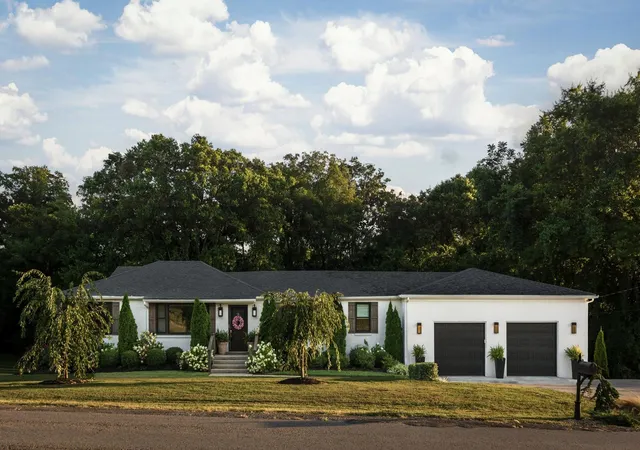 Photo 1 of Single family home for sale at 2805 Lincoya Dr, Nashville, TN 37214 | MLS# 3531743 | Listing updated on 2026-09-03