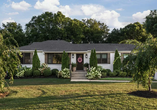 Photo 2 of Single family home for sale at 2805 Lincoya Dr, Nashville, TN 37214 | MLS# 3531743 | Listing updated on 2026-09-03