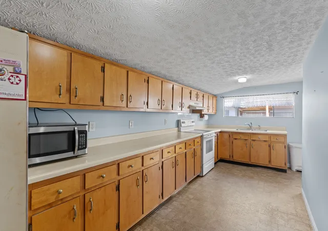 Photo 3 of Single family home for sale at 3557 Dayton Mountain Hwy, Dayton, TN 37321 | MLS# 3531806 | Listing updated on 2026-10-09