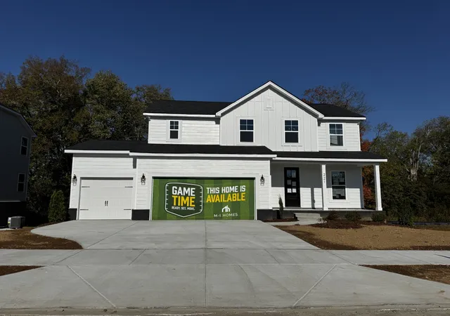 Single family home for sale at 221 Rose Hannah Dr, Gallatin, TN 37066 | MLS# 3531783