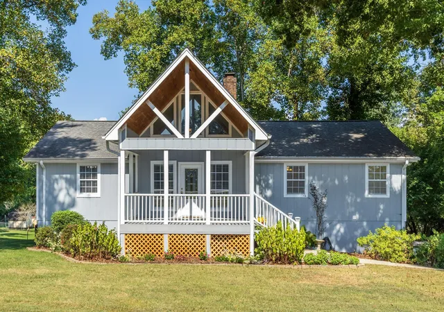 Photo 1 of Single family home for sale at 2257 N Shore Acres Rd, Soddy Daisy, TN 37379 | MLS# 3542056 | Listing updated on 2026-09-04