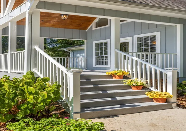 Photo 3 of Single family home for sale at 2257 N Shore Acres Rd, Soddy Daisy, TN 37379 | MLS# 3542056 | Listing updated on 2026-09-04