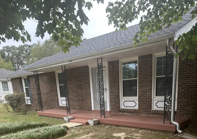 Photo 1 of Single family home for sale at 425 Sherwood Dr, Tullahoma, TN 37388 | MLS# 3601450 | Listing updated on 2026-09-26