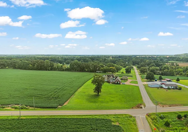 Photo 2 of Single family home for sale at 2452 State Route 77, Atwood, TN 38220 | MLS# 3531823 | Listing updated on 2026-09-03