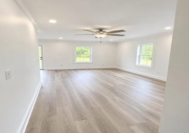 Photo 4 of Single family home for sale at 820 Pleasant Shade Hwy, Pleasant Shade, TN 37145 | MLS# 3542598 | Listing updated on 2026-09-29