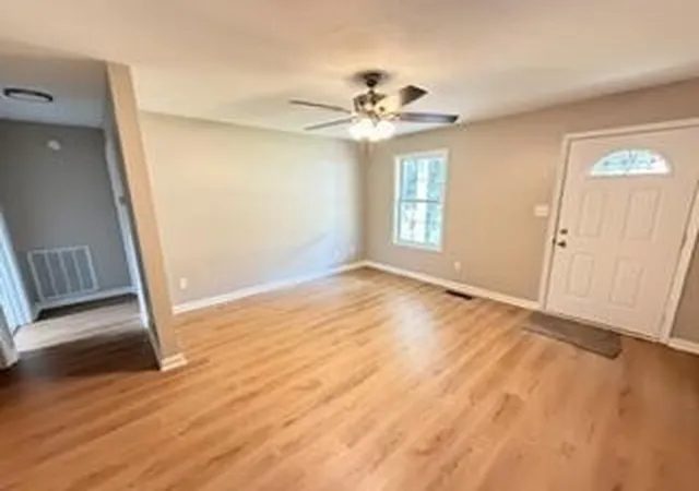 Photo 2 of Single family home for sale at 315 Pine Hl Dr, Hopkinsville, KY 42240 | MLS# 3531825 | Listing updated on 2026-09-03