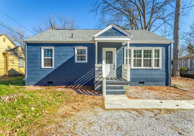 Photo 1 of Single family home for sale at 656 N Moore Rd, Chattanooga, TN 37411 | MLS# 3531822 | Listing updated on 2026-09-03