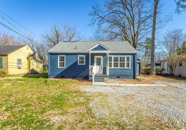 Photo 2 of Single family home for sale at 656 N Moore Rd, Chattanooga, TN 37411 | MLS# 3531822 | Listing updated on 2026-09-03