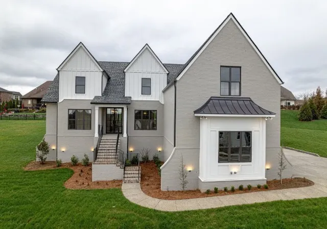 Photo 1 of Single family home for sale at 1 Cobbler Ridge Rd, Franklin, TN 37064 | MLS# 3531840 | Listing updated on 2026-09-03