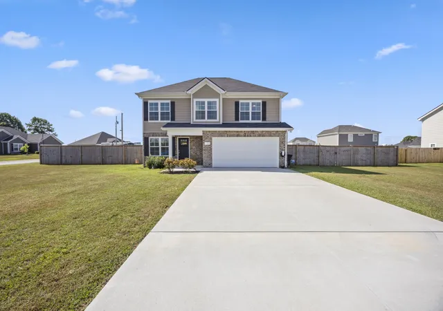 Photo 1 of Single family home for sale at 170 Frost St, Decherd, TN 37324 | MLS# 3533354 | Listing updated on 2026-09-23