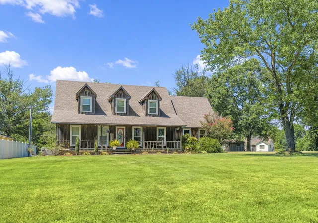 Photo 2 of Single family home for sale at 55 Evergreen Dr, Lexington, TN 38351 | MLS# 3531881 | Listing updated on 2026-10-03