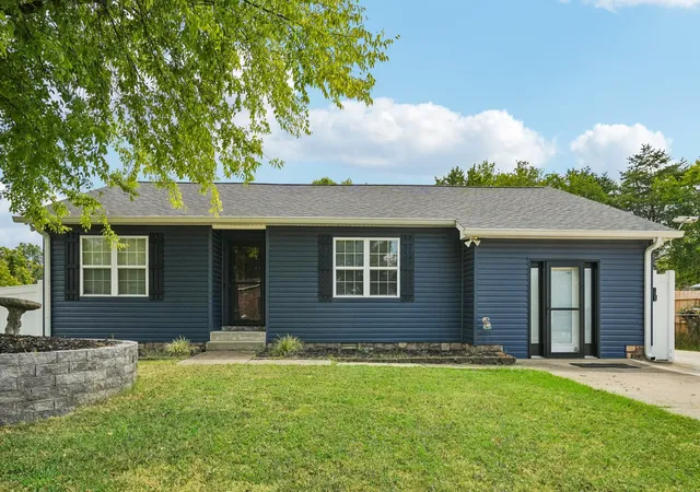Photo 1 of Single family home for sale at 1124 Nelson Dr, Madison, TN 37115 | MLS# 3542537 | Listing updated on 2026-09-12