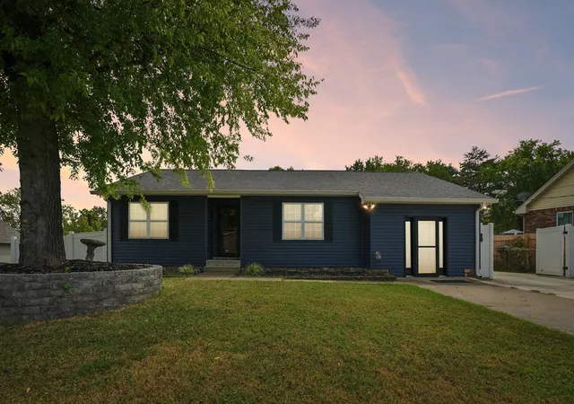 Photo 2 of Single family home for sale at 1124 Nelson Dr, Madison, TN 37115 | MLS# 3542537 | Listing updated on 2026-09-12