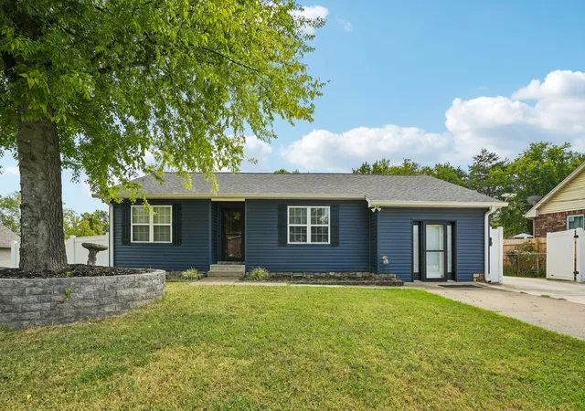 Photo 3 of Single family home for sale at 1124 Nelson Dr, Madison, TN 37115 | MLS# 3542537 | Listing updated on 2026-09-12