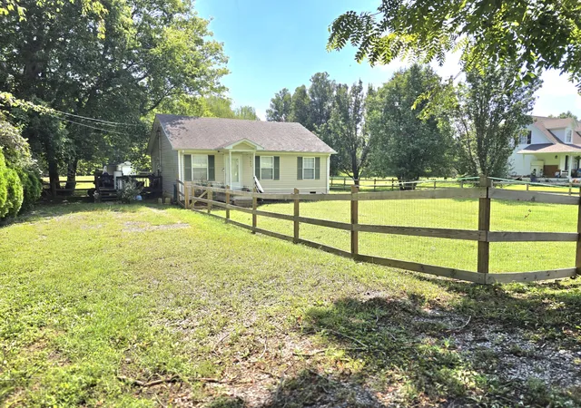 Photo 3 of Single family home for sale at 178 Miranda Rd, Cadiz, KY 42211 | MLS# 3601446 | Listing updated on 2026-09-26