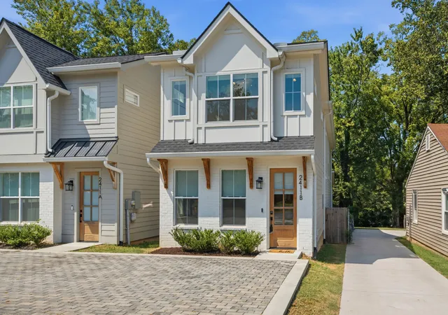 Photo 1 of Single family home for sale at 2411 North 16th St #B, Nashville, TN 37206 | MLS# 3541069 | Listing updated on 2026-10-03