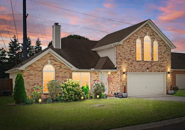 Single family home for sale at 4932 Hickory Woods E, Antioch, TN 37013 | MLS# 3540047