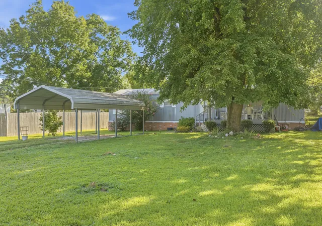 Photo 3 of Manufactured home for sale at 765 Kentucky Ave S, Parsons, TN 38363 | MLS# 3539424 | Listing updated on 2026-09-03