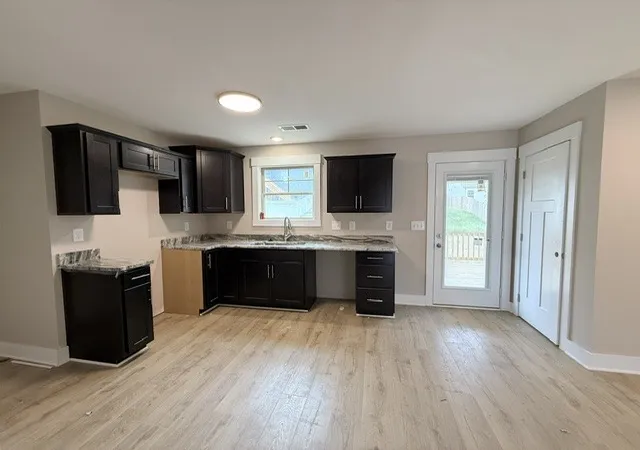 Photo 3 of Single family home for sale at 364 Cardinal Crk, Clarksville, TN 37040 | MLS# 3532105 | Listing updated on 2026-10-06
