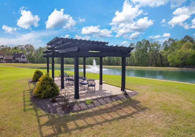 Photo 2 of Single family home for sale at 22 Arbor Ridge Cv, Jackson, TN 38305 | MLS# 3540288 | Listing updated on 2026-09-03