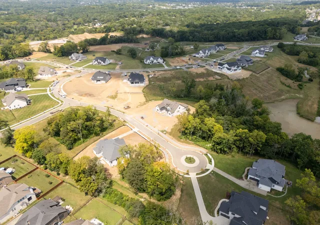 Photo 4 of Sale Pending at 1976 Napa Dr, Brentwood, TN 37027 | MLS# 3540303 | Listing updated on 2026-09-03
