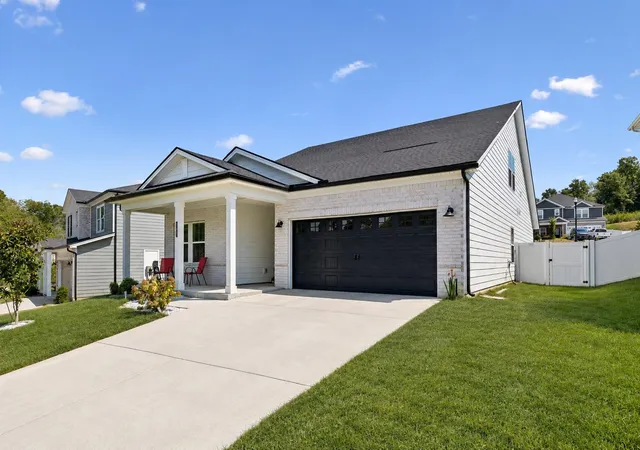 Photo 2 of Single family home for sale at 4877 Myra Dr, Hermitage, TN 37076 | MLS# 3544354 | Listing updated on 2026-09-14