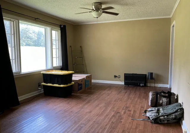 Photo 2 of Sale Pending at 32 Humboldt Hwy, Trenton, TN 38382 | MLS# 3540319 | Listing updated on 2026-09-28