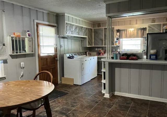 Photo 3 of Sale Pending at 32 Humboldt Hwy, Trenton, TN 38382 | MLS# 3540319 | Listing updated on 2026-09-28
