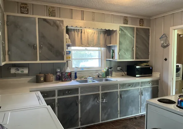 Photo 4 of Sale Pending at 32 Humboldt Hwy, Trenton, TN 38382 | MLS# 3540319 | Listing updated on 2026-09-28