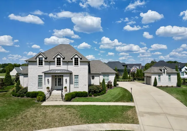 Photo 2 of Single family home for sale at 753 Cousins Ct, Bowling Green, KY 42103 | MLS# 3540997 | Listing updated on 2026-09-08