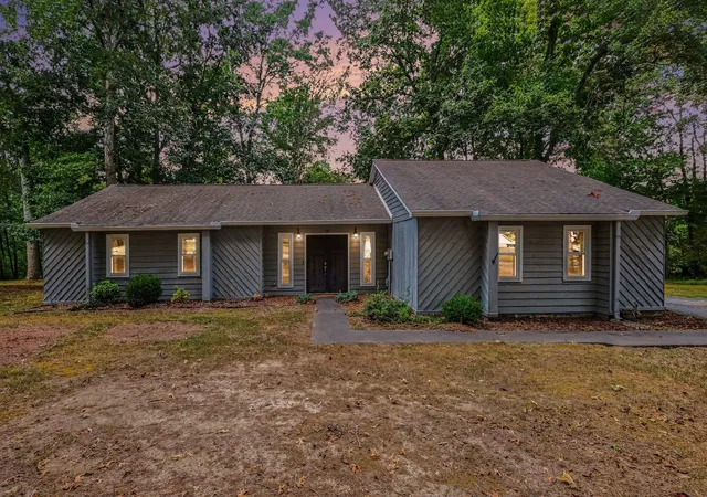 Photo 1 of Single family home for sale at 115 Larkway Dr, Tullahoma, TN 37388 | MLS# 3542643 | Listing updated on 2026-09-05