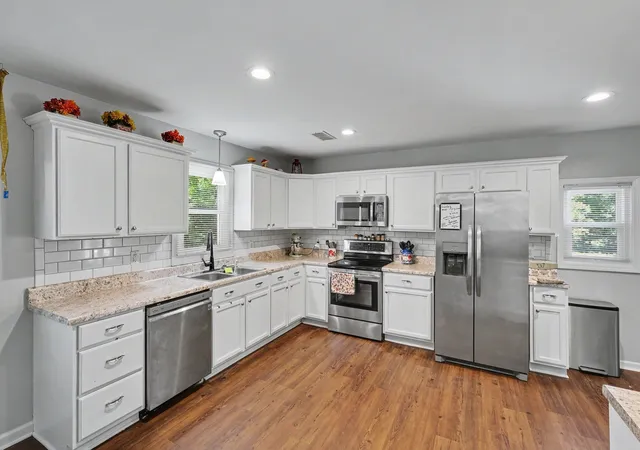 Single family home for sale at 115 Larkway Dr, Tullahoma, TN 37388 | MLS# 3542643