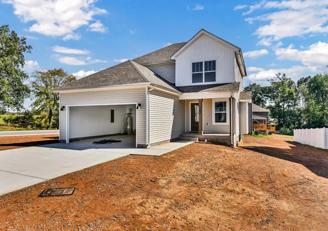 Photo 1 of Single family home for sale at 1101 Black Rock Rd, Clarksville, TN 37040 | MLS# 3545785 | Listing updated on 2026-10-14
