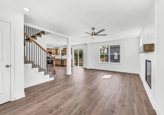 Photo 4 of Single family home for sale at 1101 Black Rock Rd, Clarksville, TN 37040 | MLS# 3545785 | Listing updated on 2026-10-14