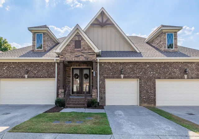 Photo 2 of Townhouse for sale at 5018 Southfork Blvd, Old Hickory, TN 37138 | MLS# 3542973 | Listing updated on 2026-09-28